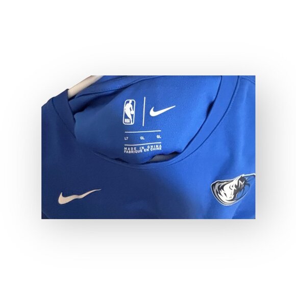 Nike Dallas Mavericks T-Shirt – Men’s Size Large | New with Tags | NBA Fan Appar - Picture 4 of 4